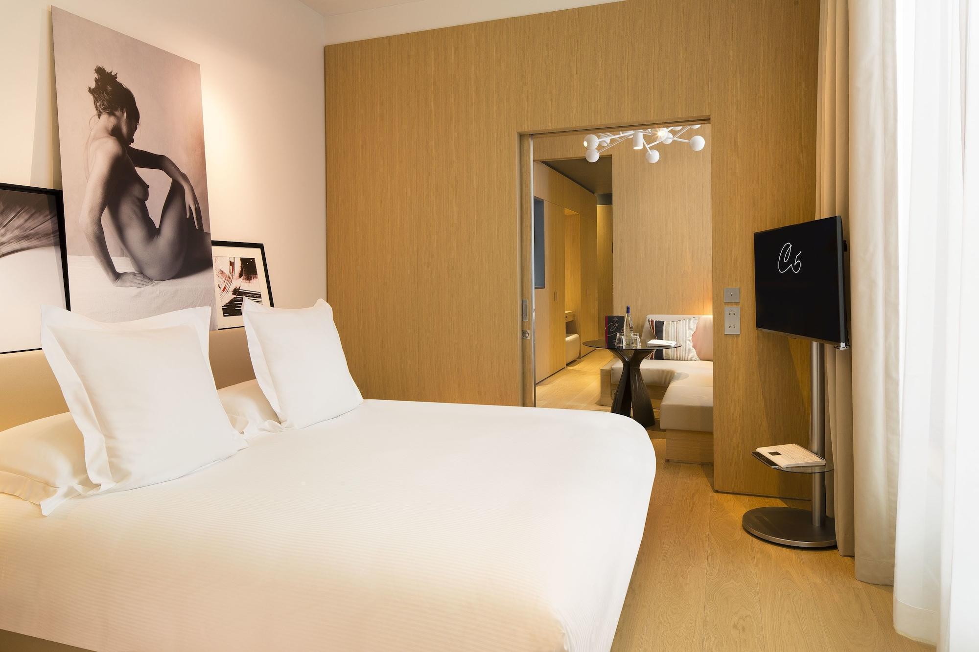Le Cinq Codet Hotel Paris Exterior photo