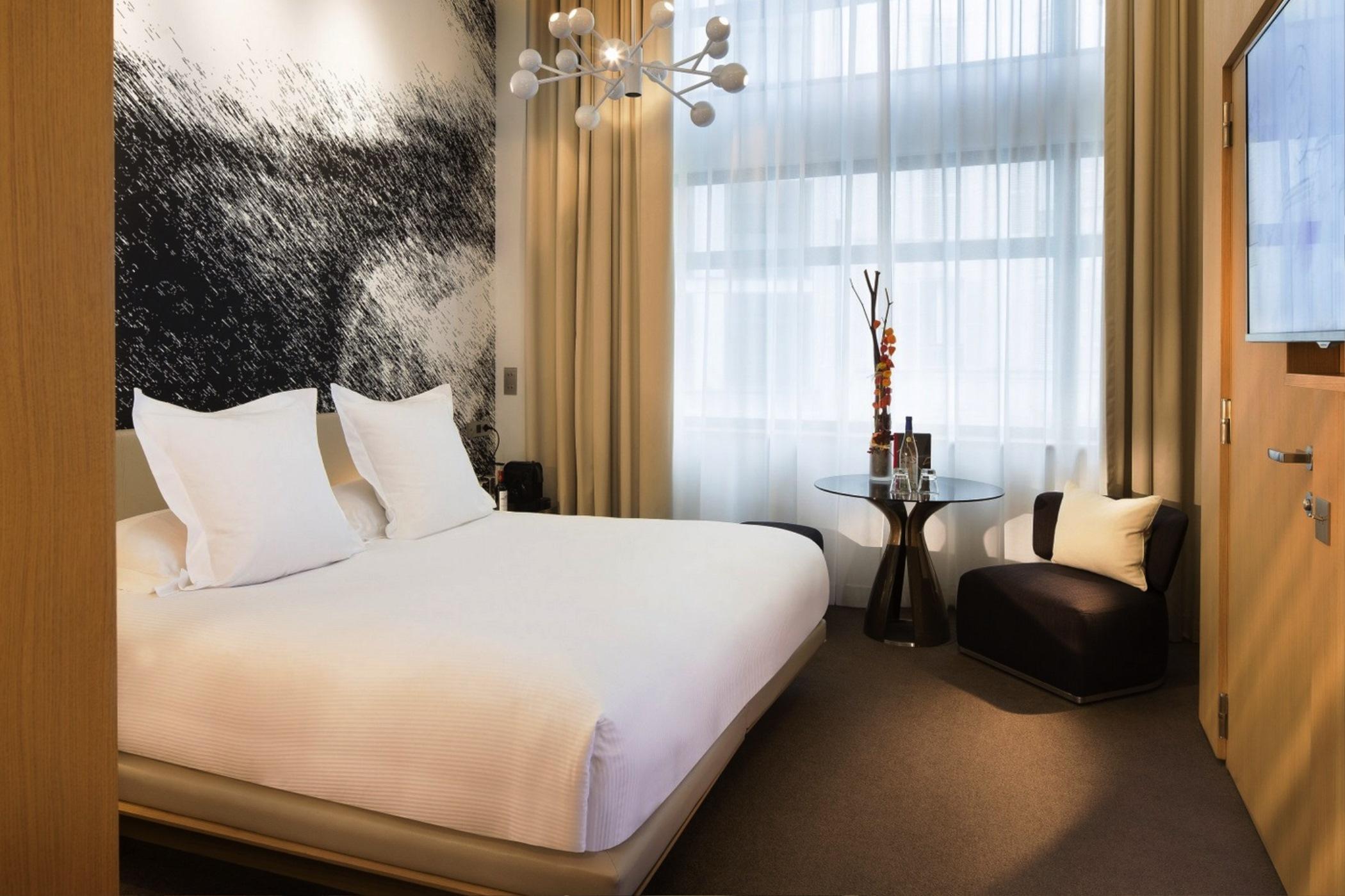 Le Cinq Codet Hotel Paris Exterior photo