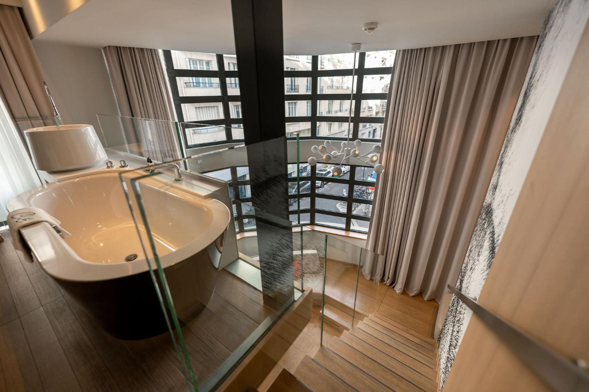 Le Cinq Codet Hotel Paris Exterior photo